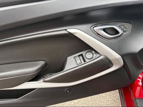 Used 2022 Chevrolet Camaro LT w/ Design Package 1 image 39