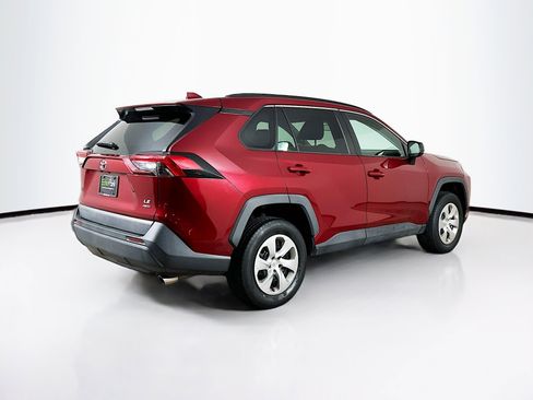 Used 2021 Toyota RAV4 LE image 9