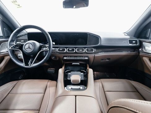 Used 2026 Mercedes-Benz GLS 450 GLS 450 image 28
