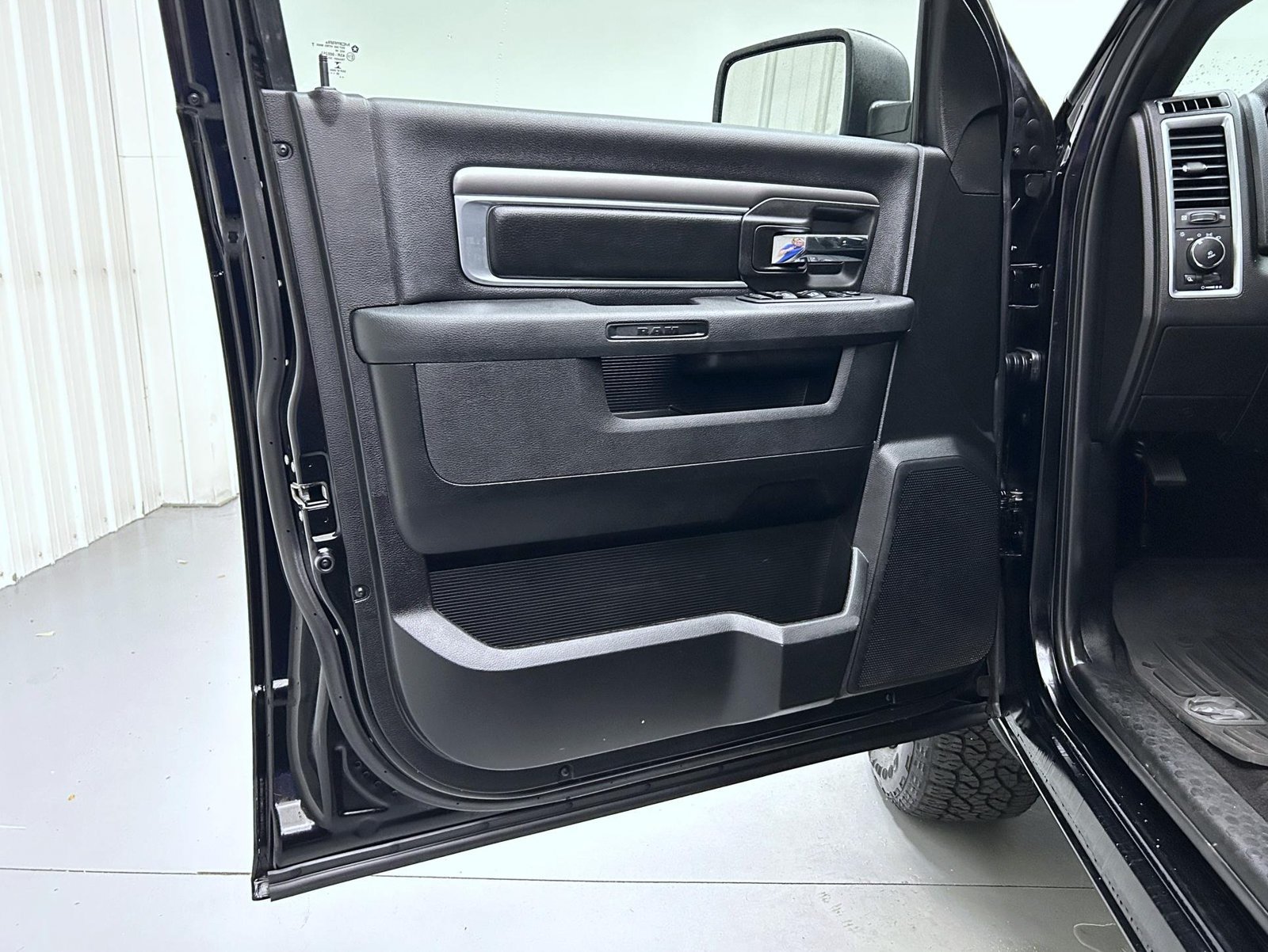 Used 2021 RAM 1500 Warlock w/ Electronics Group AWD/4WD image 11