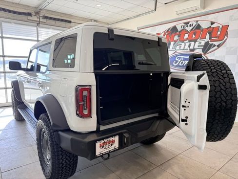 New 2025 Ford Bronco Outer Banks w/ Sasquatch Package image 9