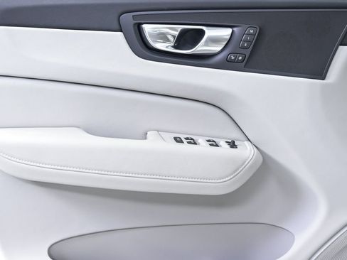 Certified 2023 Volvo XC60 B5 Plus w/ Protection Package Premier image 8