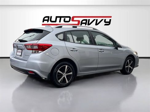 Used 2023 Subaru Impreza Premium image 7