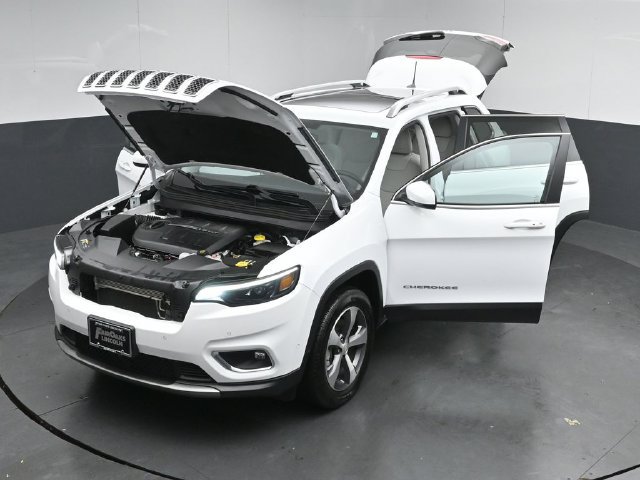Used 2021 Jeep Cherokee Limited w/ Trailer Tow Group AWD/4WD image 51