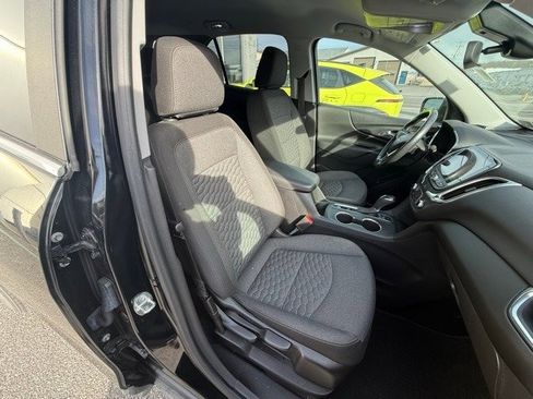Used 2021 Chevrolet Equinox LT image 27