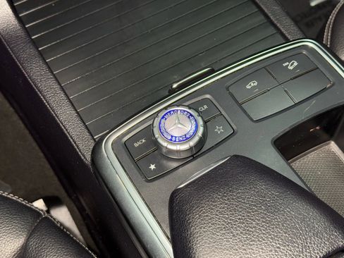 Used 2016 Mercedes-Benz GL 450 4MATIC w/ Premium I Package image 34