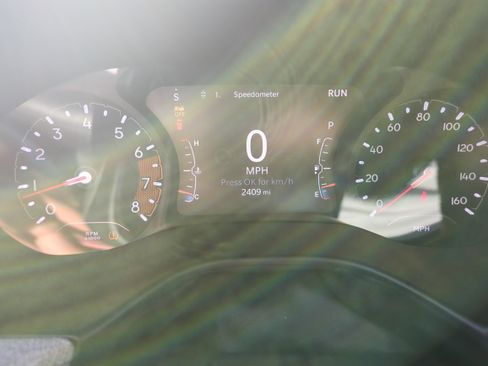 Used 2024 Jeep Compass Latitude image 11