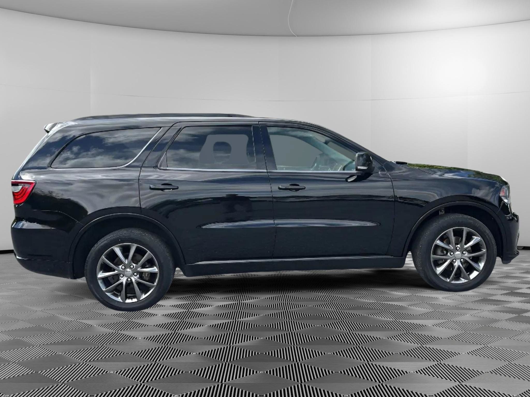 Used 2017 Dodge Durango GT w/ Premium Group AWD/4WD image 6