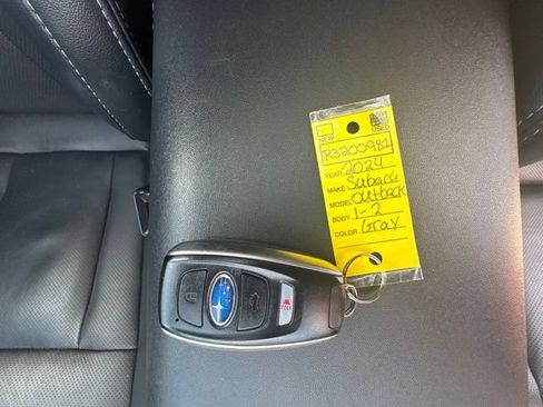 Used 2024 Subaru Outback Limited XT AWD/4WD image 18