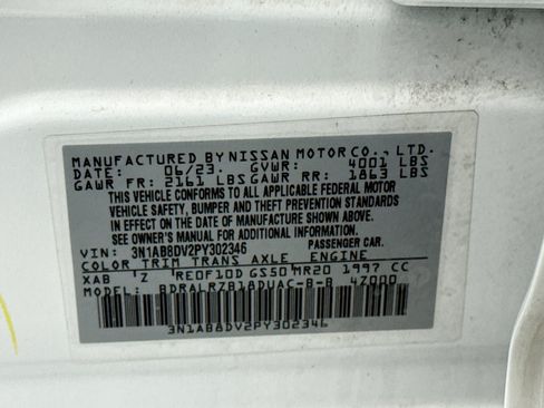 Used 2023 Nissan Sentra SR w/ Midnight Edition Package FWD image 11