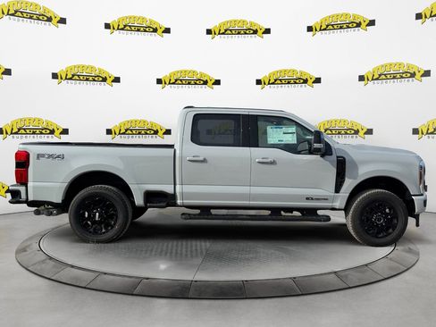 New 2026 Ford F250 Lariat w/ Black Appearance Package image 7