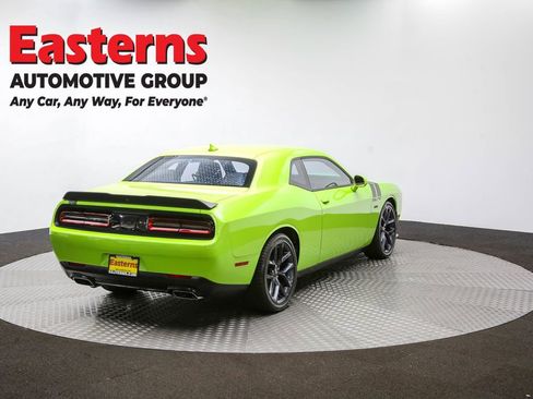 Used 2023 Dodge Challenger R/T w/ Plus Package image 38