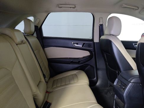 Used 2020 Ford Edge SEL FWD image 19
