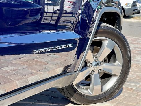 Used 2016 Jeep Grand Cherokee Limited image 10