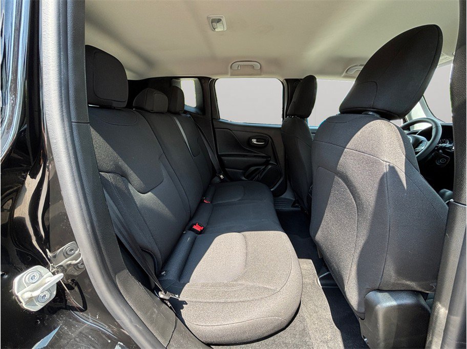 Used 2023 Jeep Renegade Latitude AWD/4WD image 35