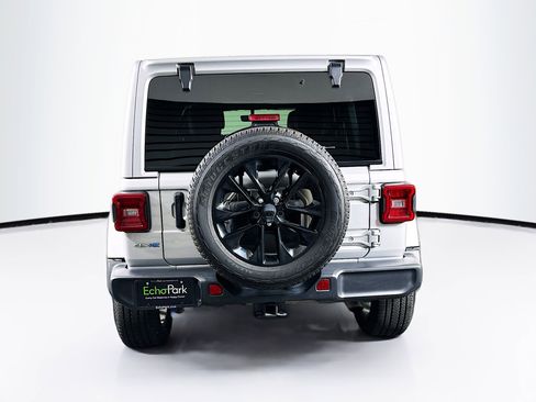 Used 2023 Jeep Wrangler Unlimited Sahara w/ Cold Weather Group AWD/4WD image 7