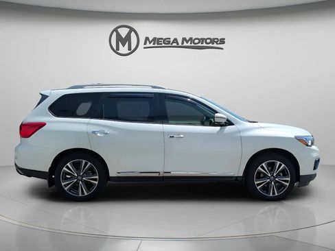 Used 2020 Nissan Pathfinder Platinum AWD/4WD image 9