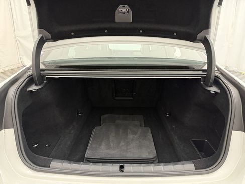 Used 2025 BMW 740i xDrive image 78