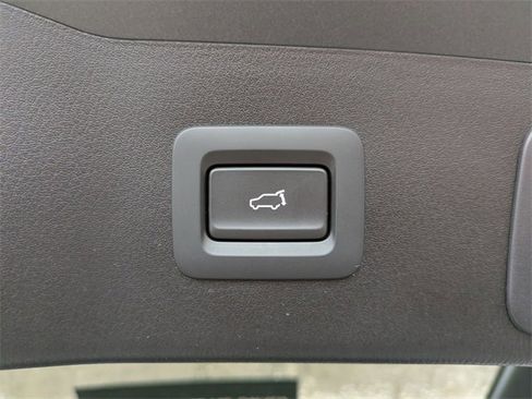 Used 2025 MAZDA CX-5 AWD 2.5 S w/ Preferred Package image 21
