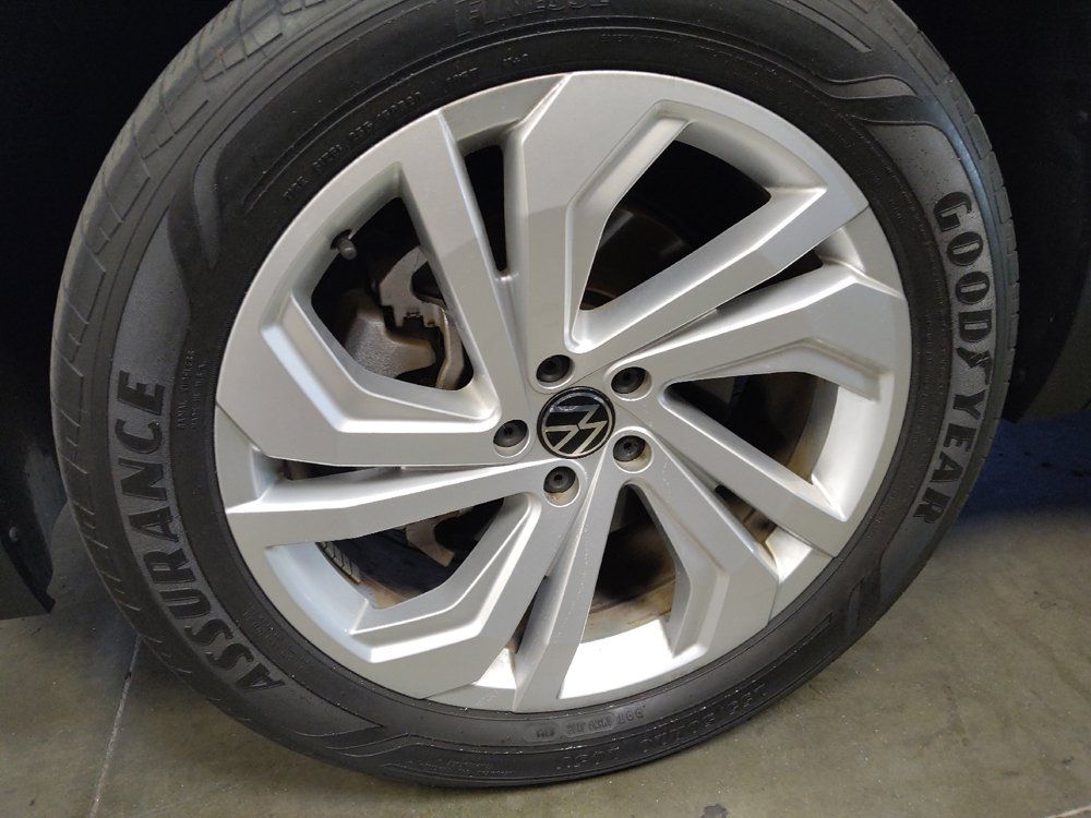 Used 2023 Volkswagen Atlas SE w/ Panoramic Sunroof Package FWD image 31