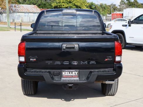 Used 2019 Toyota Tacoma SR5 image 4