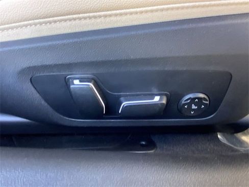 Certified 2025 BMW M440i Convertible w/ Premium Package image 13