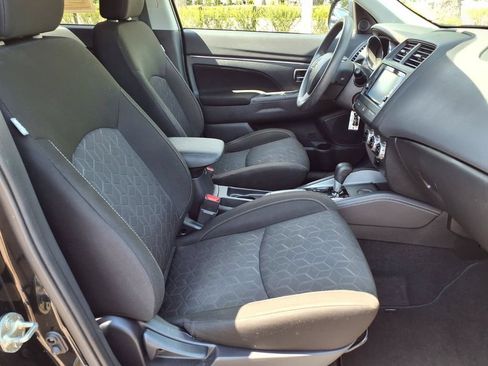Used 2021 Mitsubishi Outlander Sport ES FWD image 12