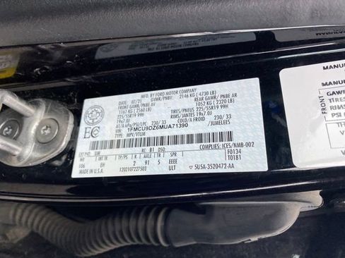 Used 2021 Ford Escape Titanium image 26