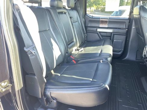 Used 2022 Ford F250 Lariat w/ Lariat Ultimate Package AWD/4WD image 29