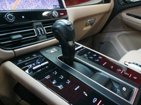 Used 2023 Porsche Macan S image 28