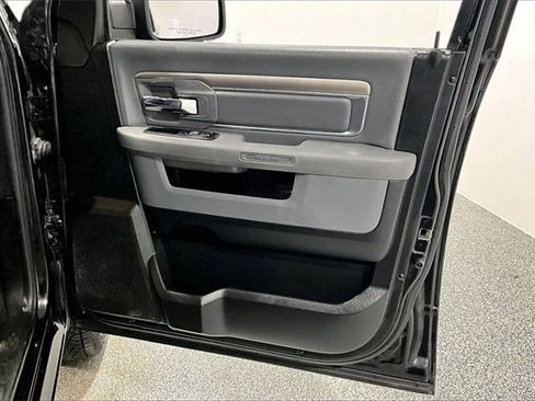 Used 2019 RAM 1500 Classic Warlock image 30