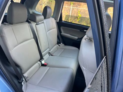 Used 2017 Subaru Forester 2.5i Limited image 31