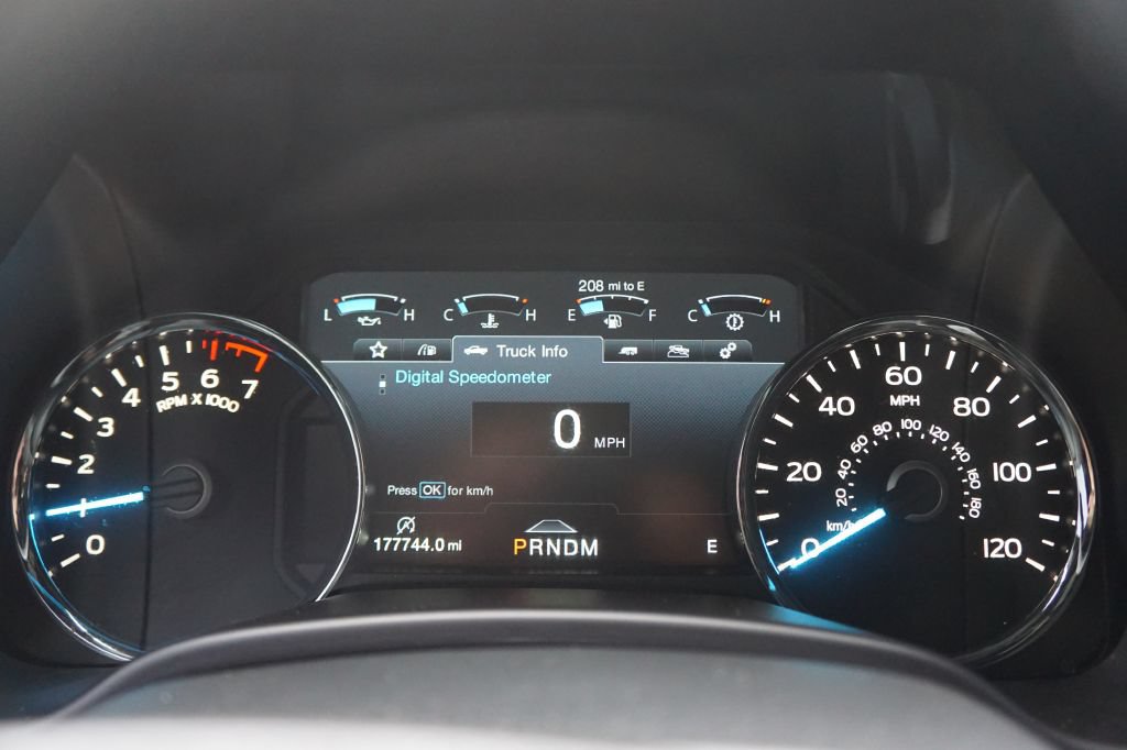 Used 2020 Ford F150 Platinum w/ Equipment Group 701A Luxury AWD/4WD image 10