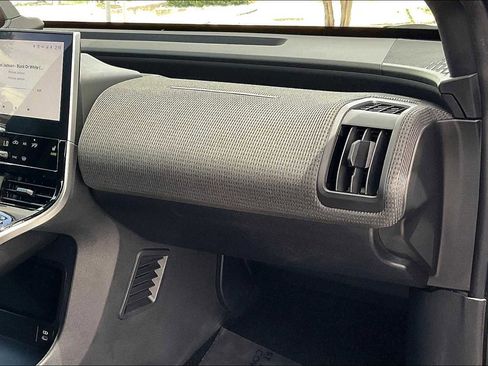 Used 2023 Toyota bZ4X XLE image 18