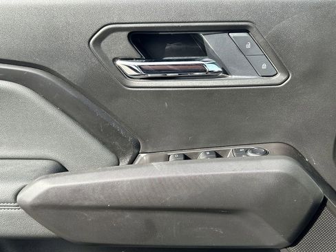 Used 2025 GMC Canyon Elevation image 23