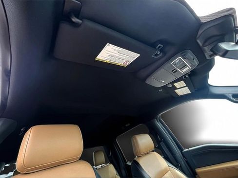 Used 2024 Ford F250 Lariat w/ Chrome Package image 15