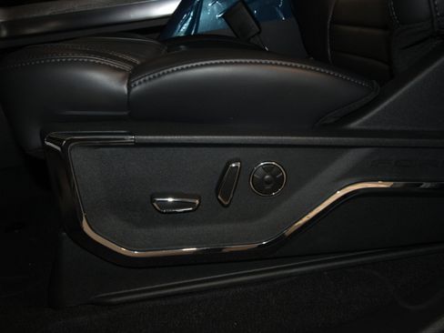 New 2025 Ford F150 Platinum w/ Equipment Group 702A High image 7