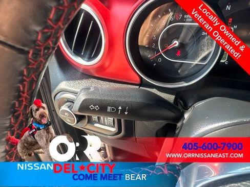 Used 2022 Jeep Gladiator Rubicon w/ LED Lighting Group AWD/4WD image 24