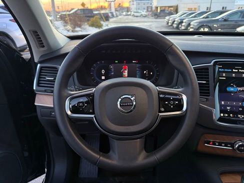 Certified 2025 Volvo XC90 B6 Core image 17