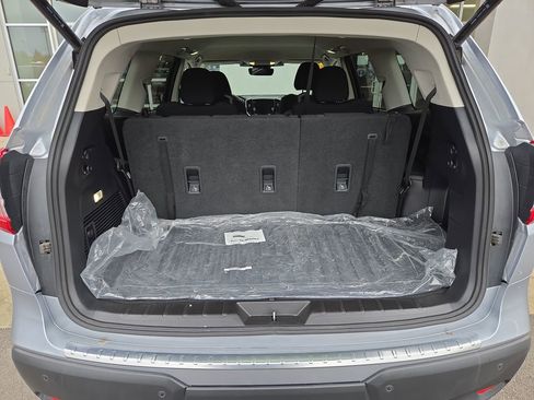 Used 2025 Subaru Ascent Premium w/ Premium Package image 54