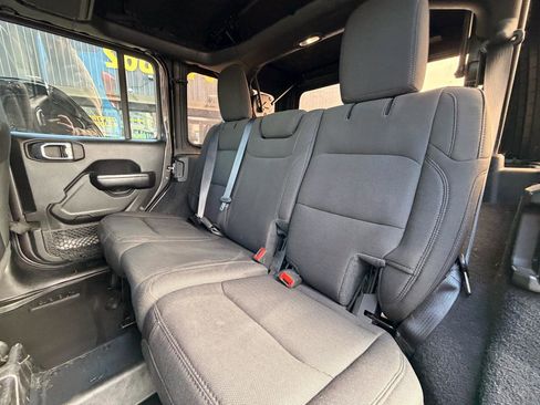 Used 2021 Jeep Wrangler Unlimited Sport image 19