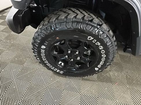 Used 2023 Jeep Wrangler Unlimited w/ Cold Weather Group AWD/4WD image 8