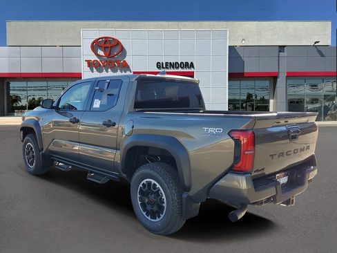 New 2026 Toyota Tacoma TRD Off-Road AWD/4WD image 5