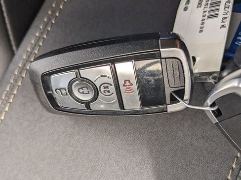 New 2025 Ford Bronco Badlands image 28