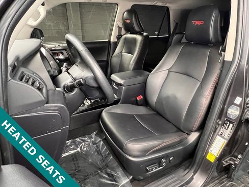 Used 2023 Toyota 4Runner TRD Off-Road Premium image 3