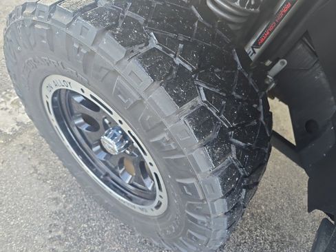 Used 2012 Jeep Wrangler Unlimited Sahara w/ Dual Top Group image 30