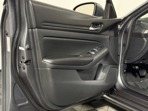 Used 2021 Nissan Altima 2.5 S FWD image 22