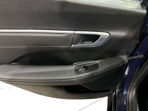 Used 2022 Hyundai Sonata Limited w/ Cargo Package FWD image 43