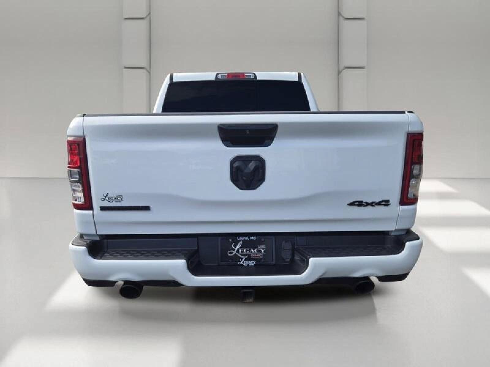 Used 2023 RAM 1500 Big Horn AWD/4WD image 6