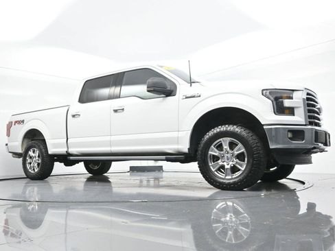 Used 2015 Ford F150 XLT w/ Equipment Group 302A Luxury AWD/4WD image 46